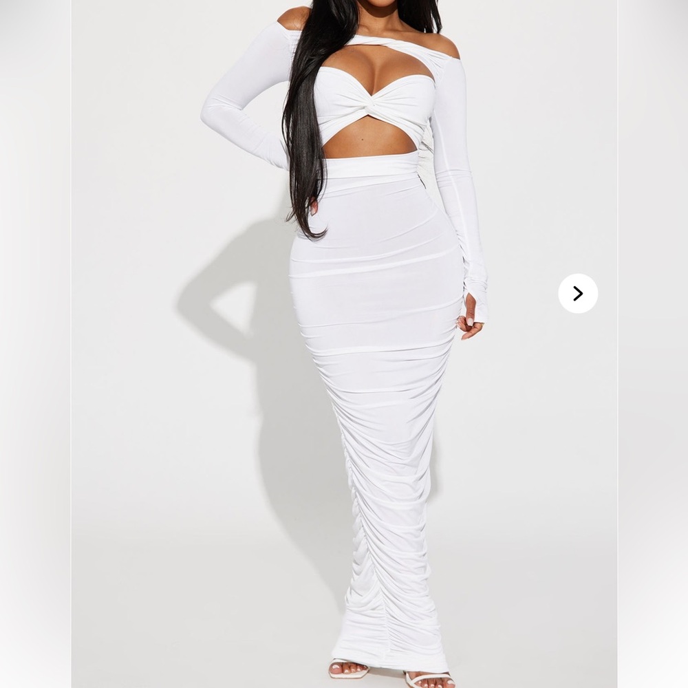 Chic White Pencil Skirt